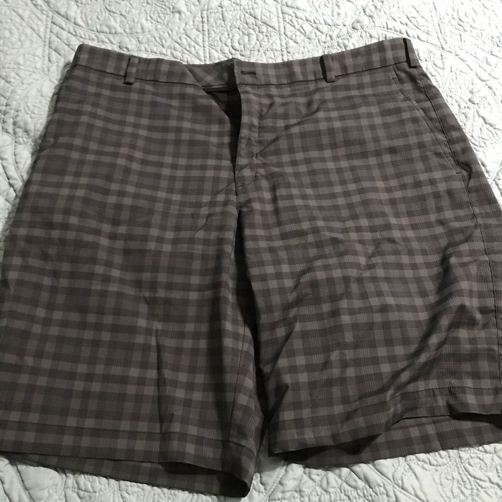 Nike golf shorts